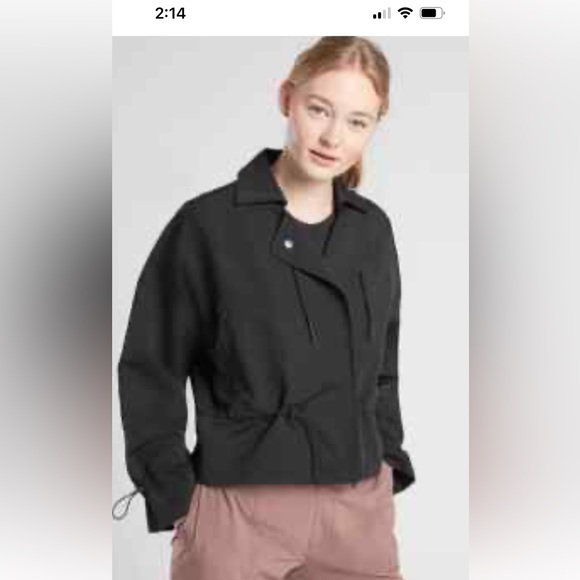 Athleta Acadia black lightweight travel work rain jacket. Snap closure. Medium - Picture 3 of 16